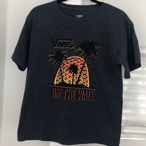 VANS short sleeve graphic tee. Boys large